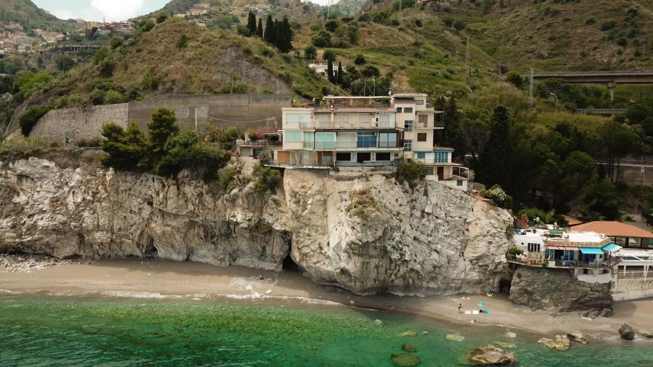 Appartamento mare roccia Taormina